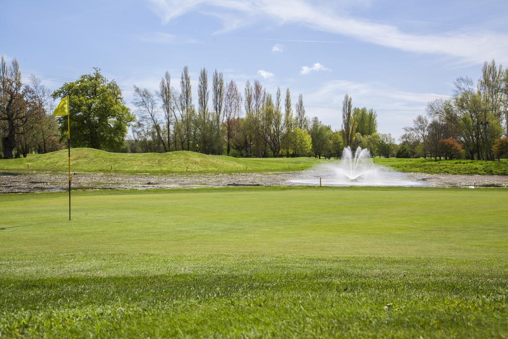 Dudsbury Golf Club - Hotel And Spa Ferndown Dış mekan fotoğraf